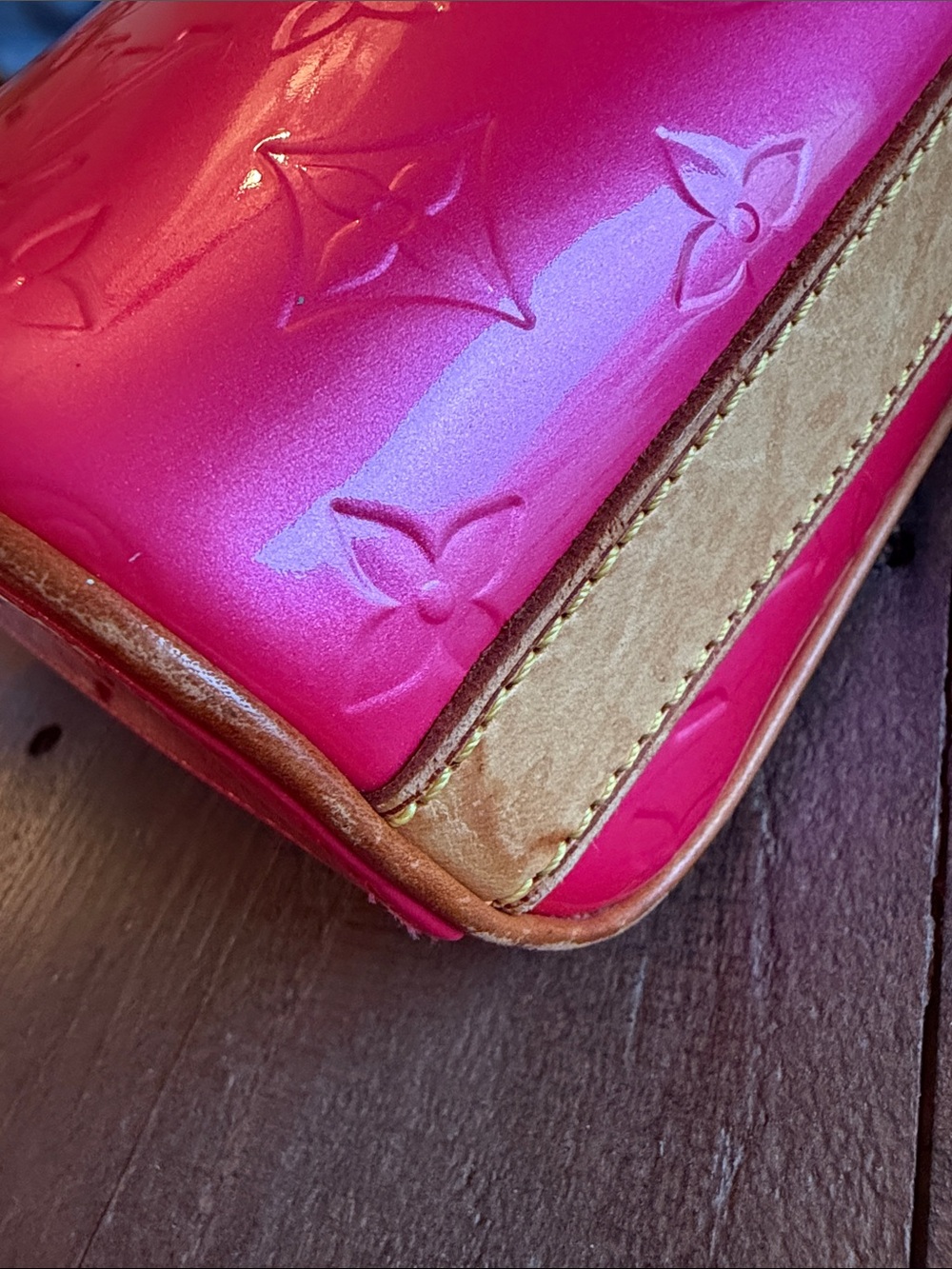 Louis Vuitton Vernis Sullivan Vertical Crossbody — Fuchsia/Hot Pink - Picture 10 of 15